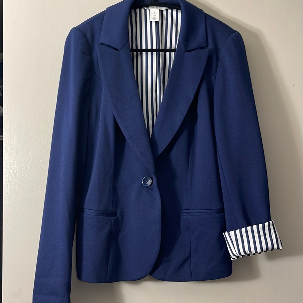 WHBM blue business blazer